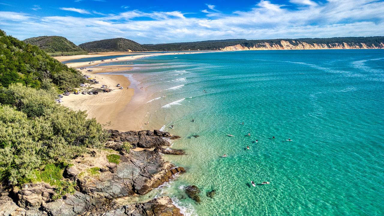 Noosa Surf Safari & Beach 4WD Day Tour